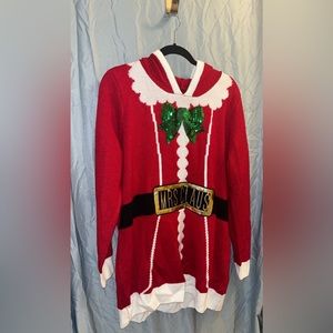 XXL Women’s Mrs.Clause Christmas Sweater. With cute hood on the back 🤶🎅🎄